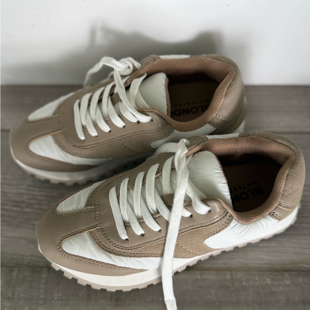 Blondo Waterproof Women's Athletic Shoes in Tan and White - Picture 2 of 3